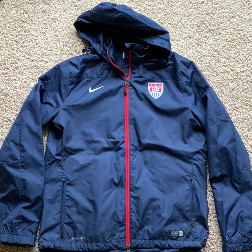 Nike US Women’s Soccer Team Navy Windbreaker, Women’s size Large